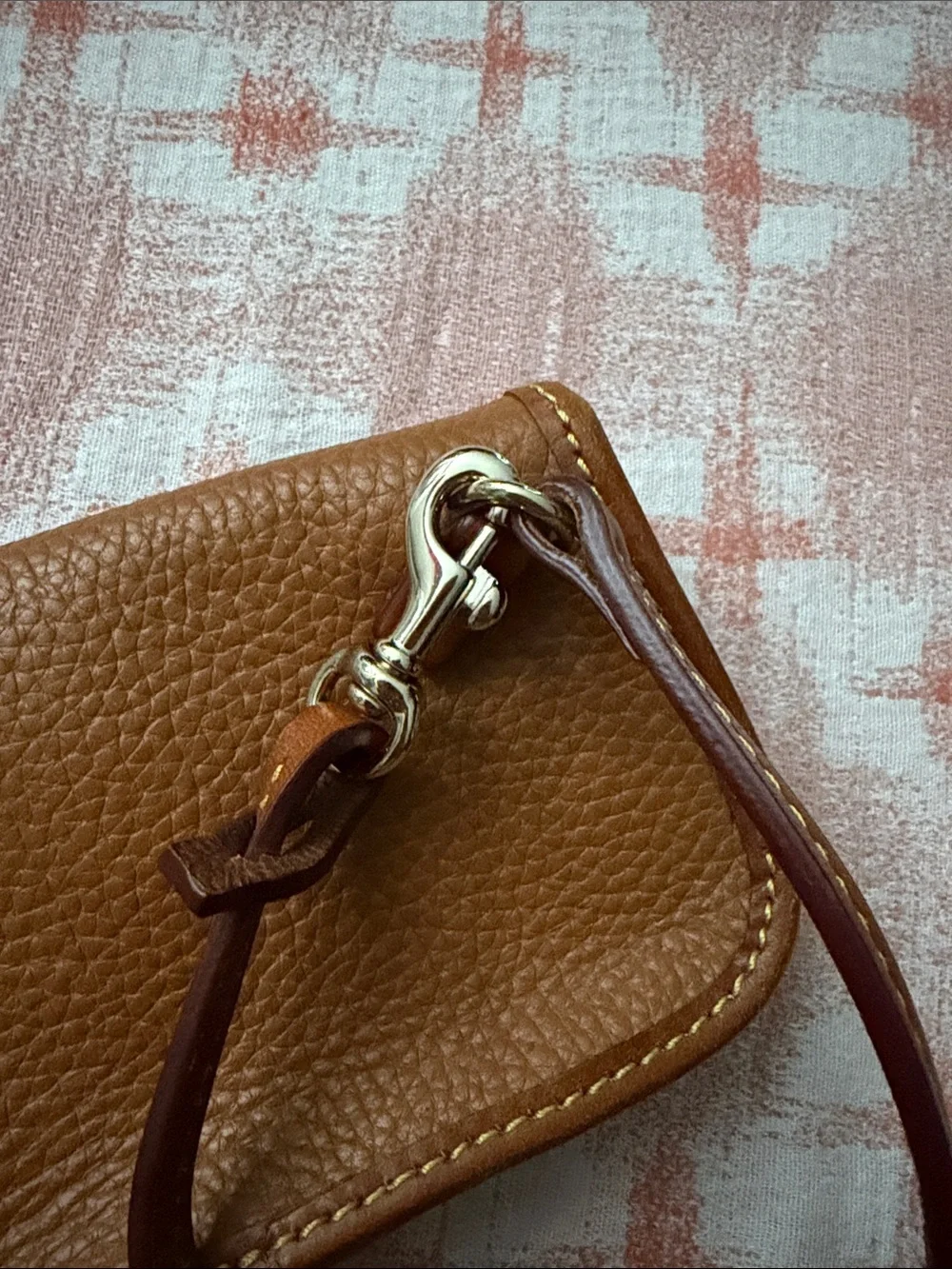 Vintage DOONEY & BOURKE Camel Pebble Leather SMALL Coin Purse